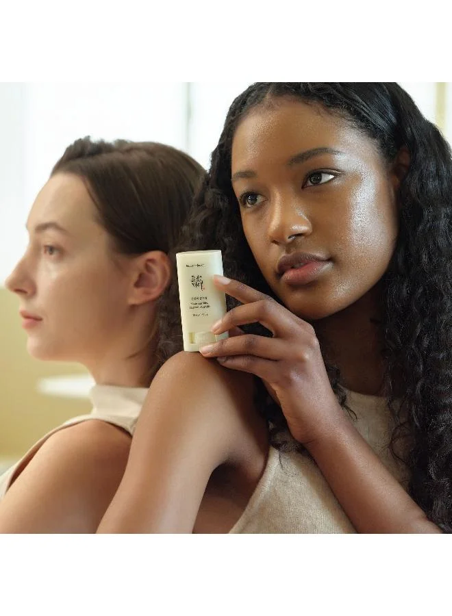 Matte Sun Stick : Mugwort + Camelia - Image 4